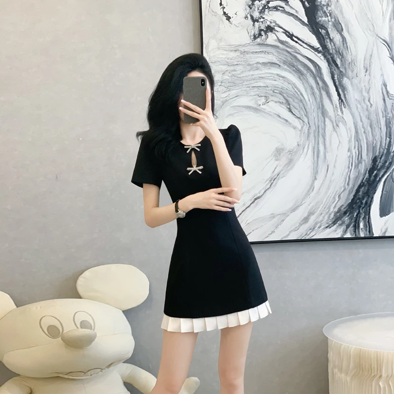 法式小香风高级感温柔百搭蝴蝶结设计连衣裙夏季新款赫本风小黑裙