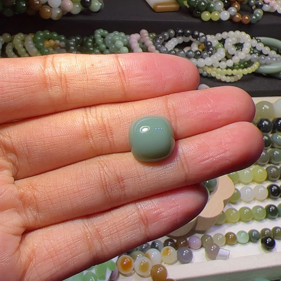 【闪购商品】和田玉未镶嵌珠宝奇石梦****u鸭蛋青色12x13x5mm