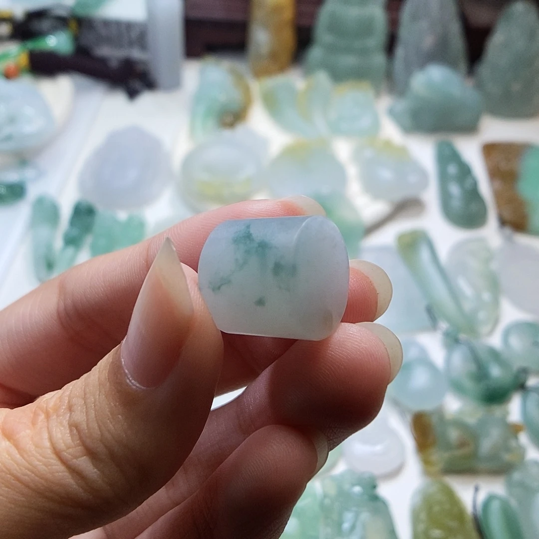 定制翡翠未镶嵌桶珠