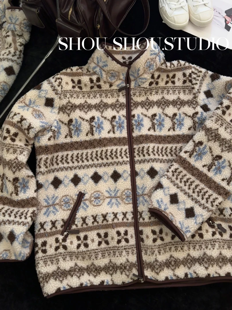 【瘦瘦】冬日恋人-大码立领显瘦费尔岛风格宽松提花羊羔毛外套F0080