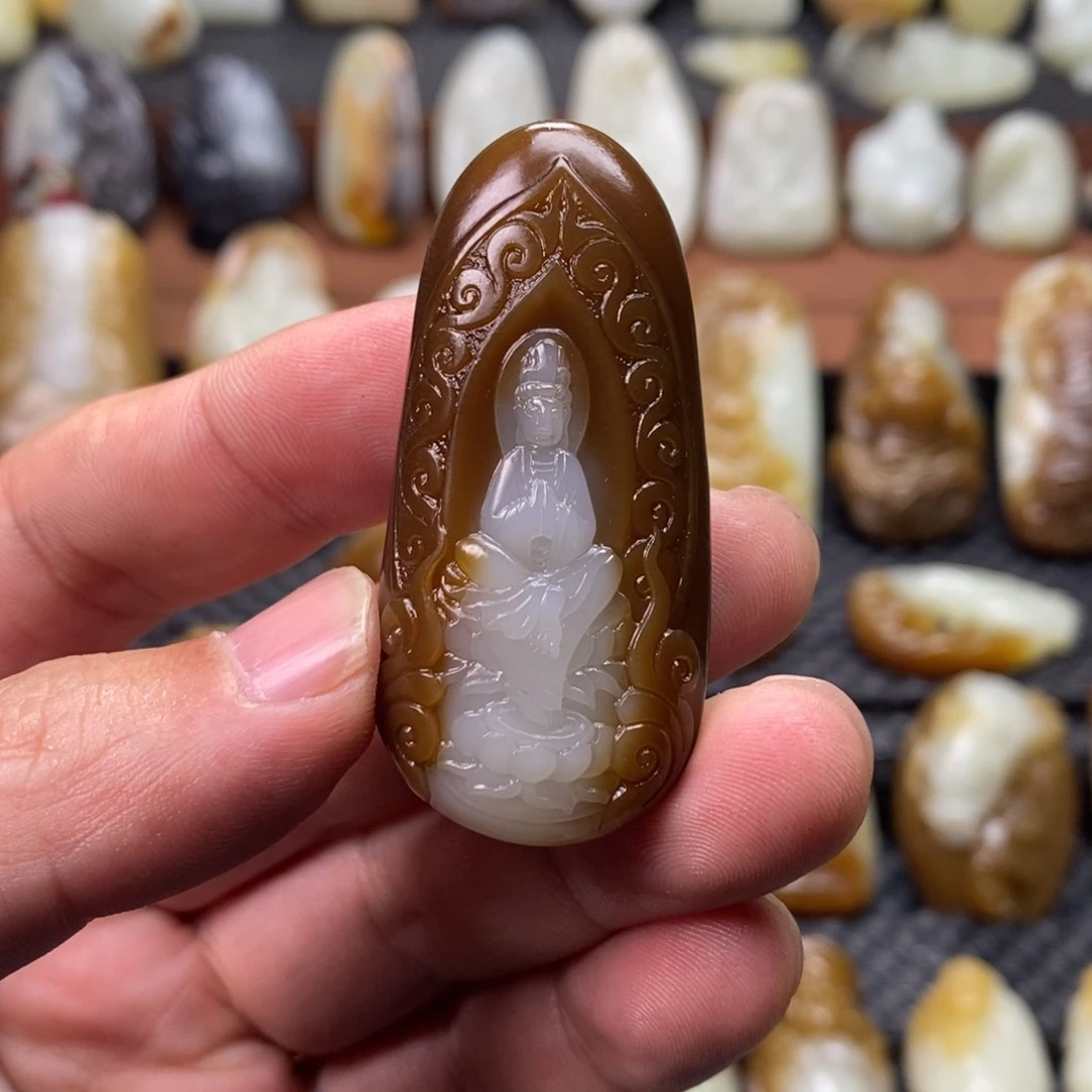 和田玉颈饰未镶嵌风*