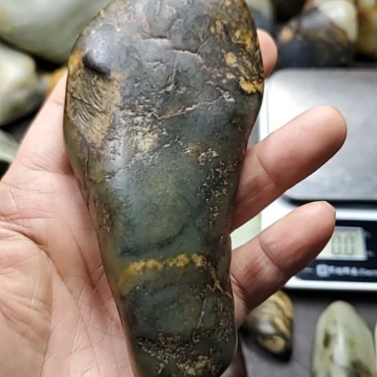 和田玉（糖玉）未镶嵌挂件