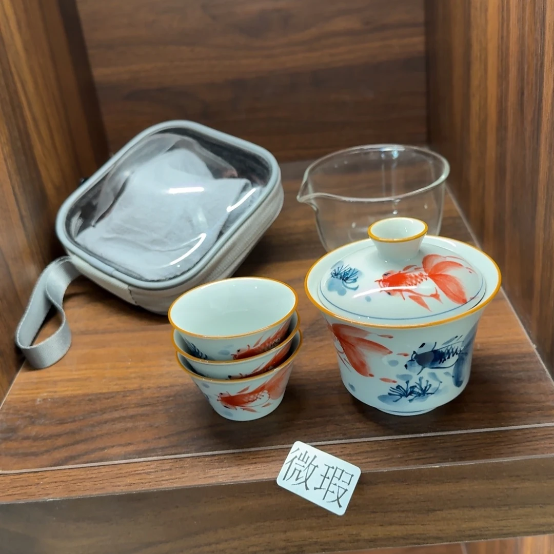 釉下手绘茶具微瑕