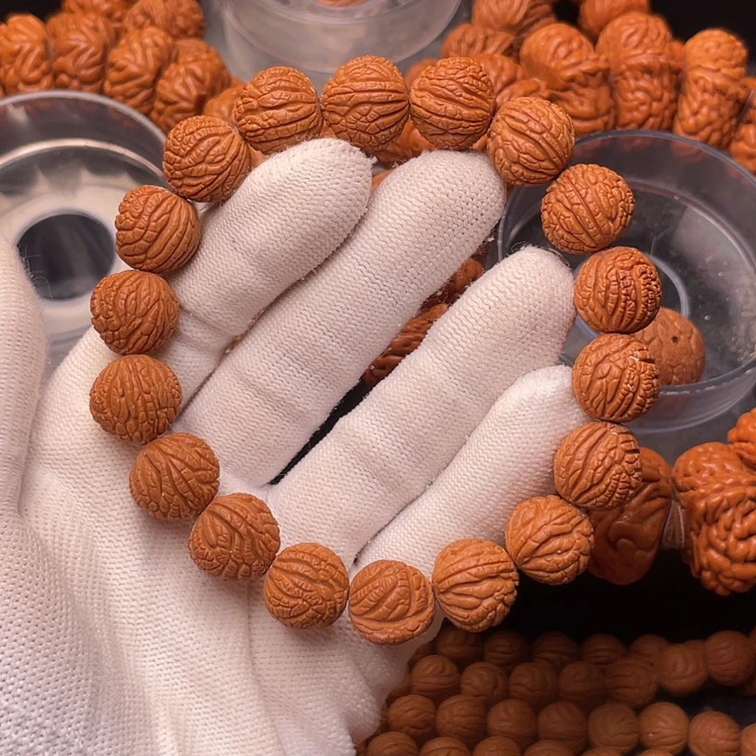 手串桃核红锦鲤1.4+