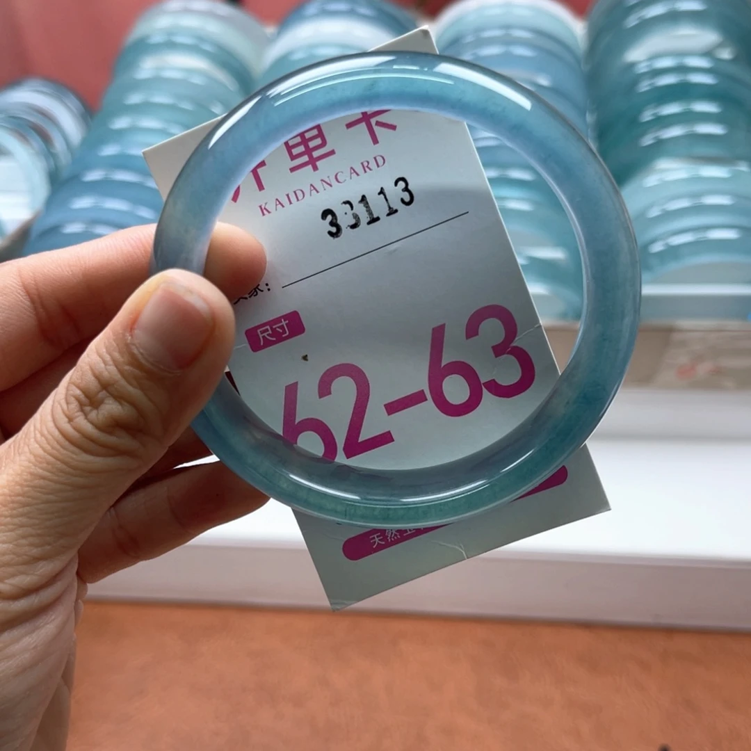 褔***水未镶嵌手镯石英质玉