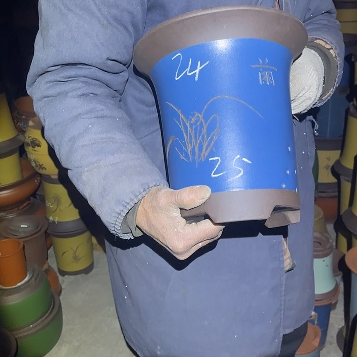 紫砂花盆紫砂花盆和小