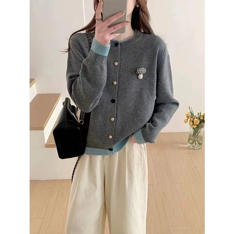 时尚韩版假两件设计感甜美减龄立体蘑菇挂件毛衣开衫82139#0.1