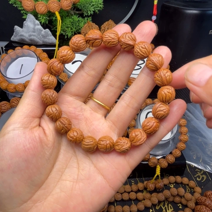 清***心手串桃核小金豆单圈