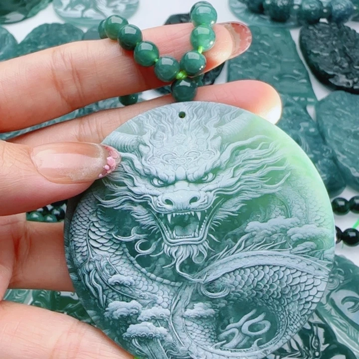 翡翠未镶嵌颈饰多样性发货天然A货翡翠