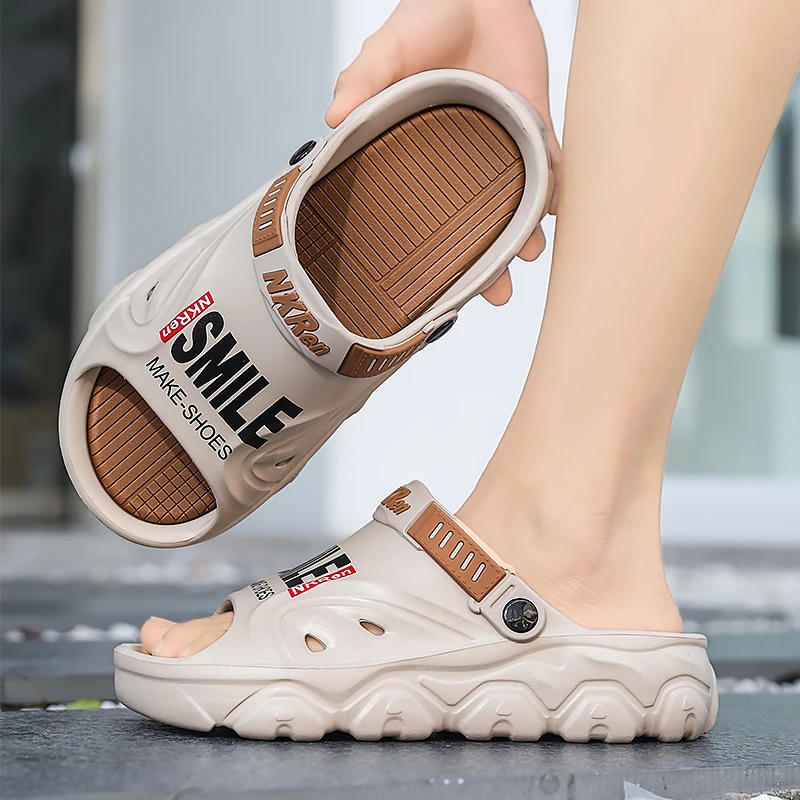 男士大码凉鞋夏季外穿防滑开车两用软底网红休闲沙滩踩屎感凉拖鞋