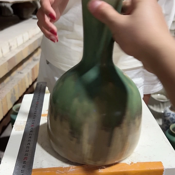 景德镇陶瓷花瓶微瑕介意勿拍