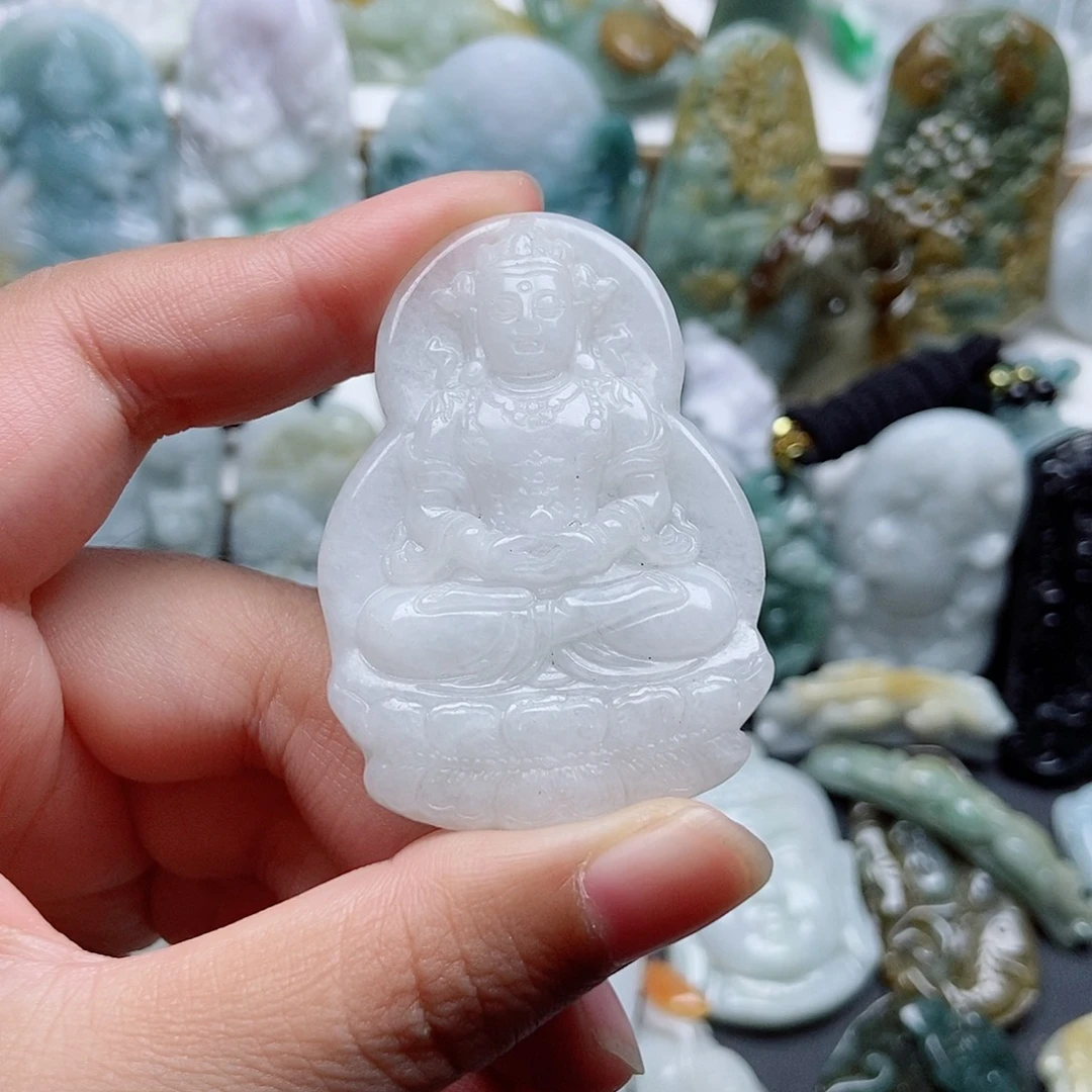 翡翠未镶嵌颈饰feic