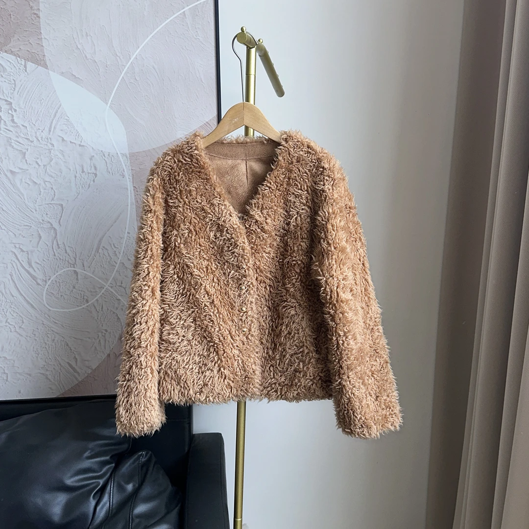 2025年全羊毛外套圆领简约纯色