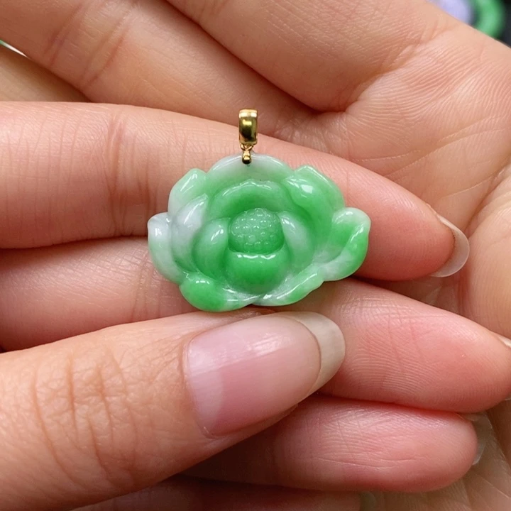 翡翠颈饰未镶嵌吊坠