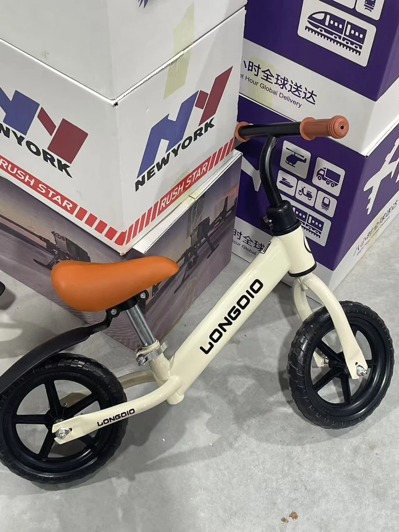 宝宝无脚踏平衡车助力学步滑行自行车平衡车儿童