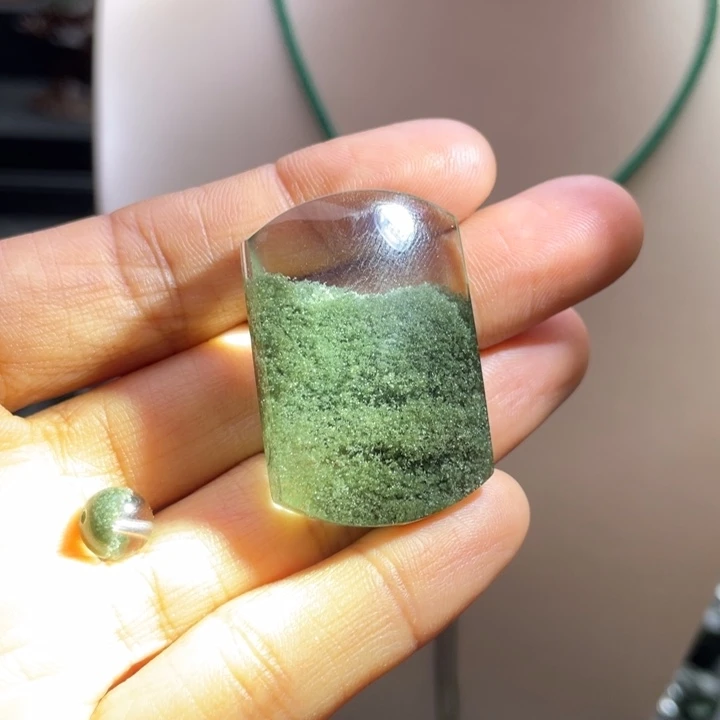 狼***腾未镶嵌颈饰水晶绿幽灵无事牌打孔定制不退换