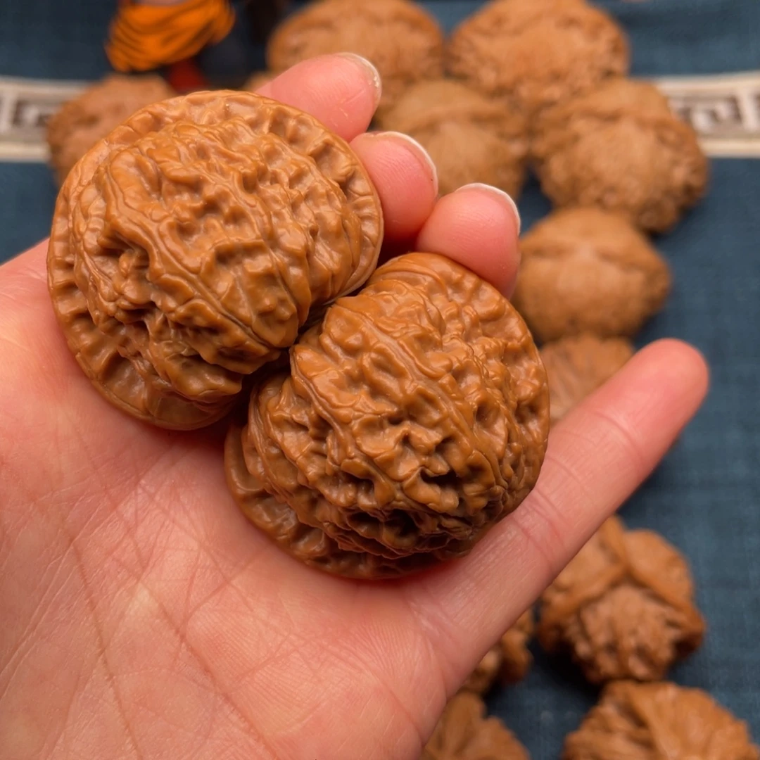 把件文玩核桃40全品精品闷白