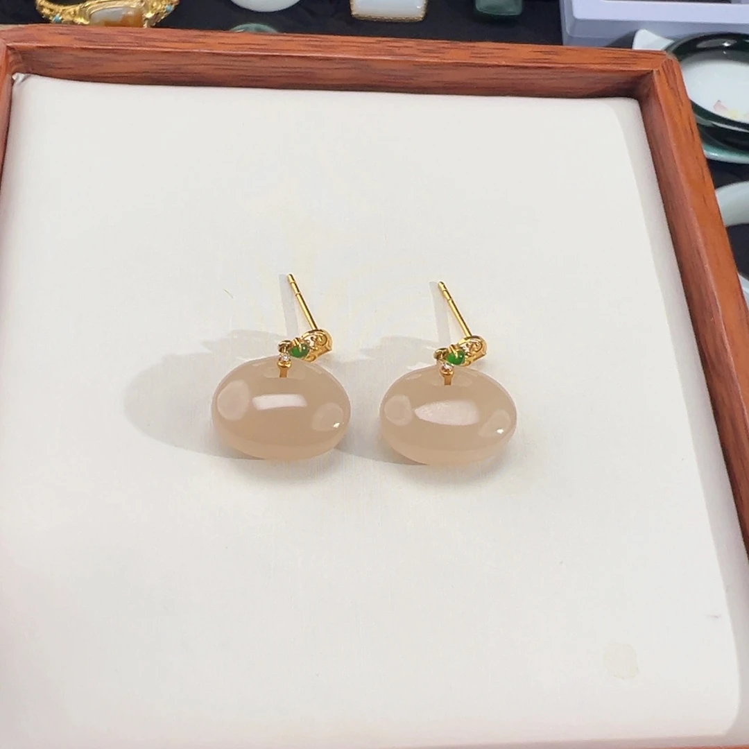 和田玉18K金镶嵌耳饰浓藕粉小锁包耳饰
