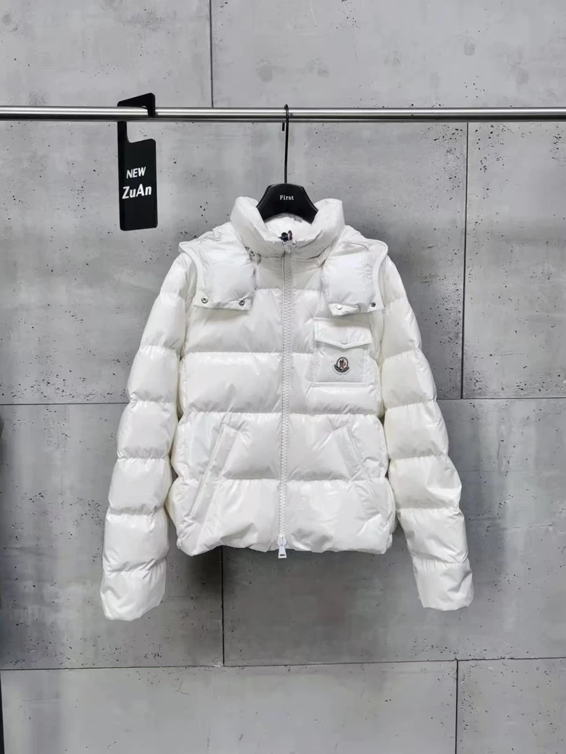 未使用 MONCLER 蒙口  ANDRO短款徽标连帽羽绒服 白色