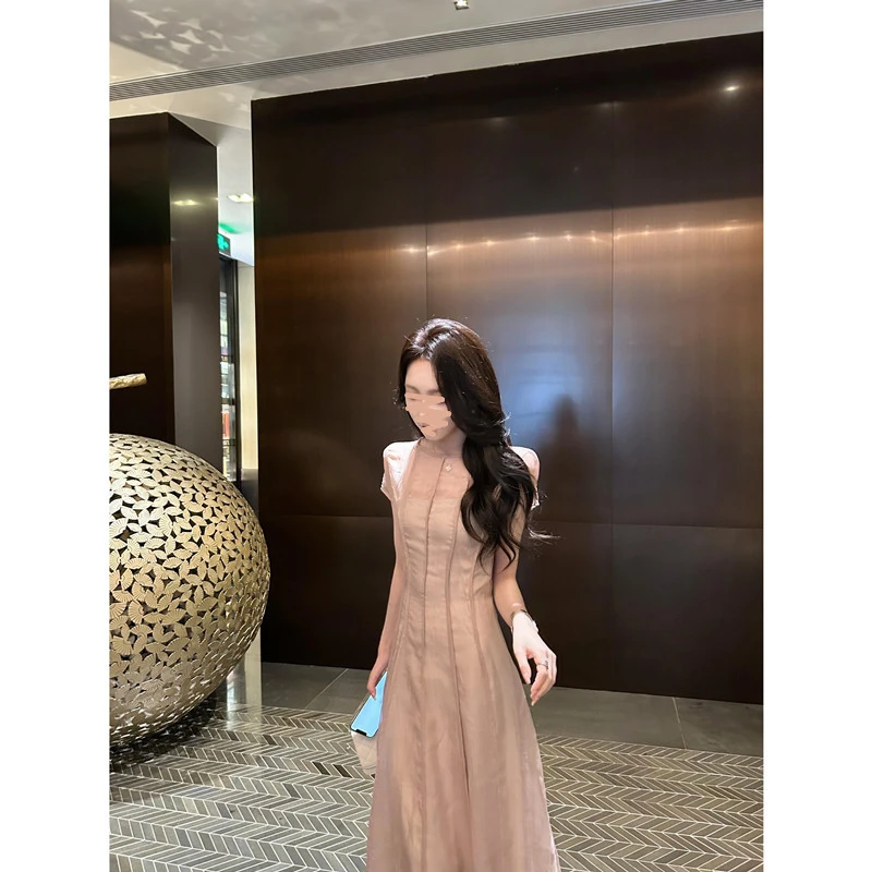 纯欲风粉色茶歇连衣裙女2025夏季新款温柔独特褶皱修身显瘦长裙子