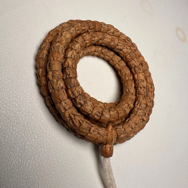 【顺纹大肠】手磨热振柏香籽大肠108长串