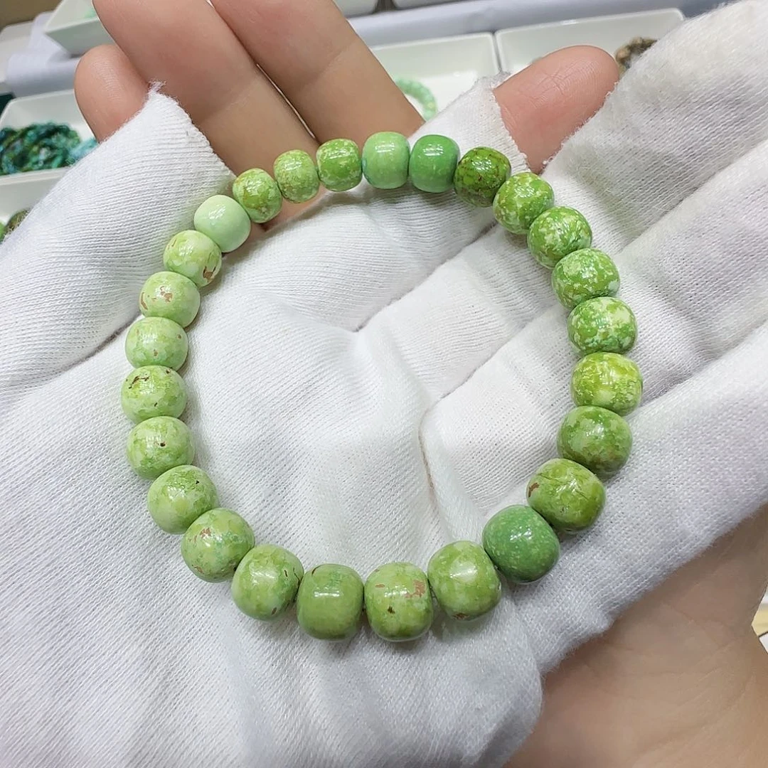 未镶嵌绿松石原矿绿松石