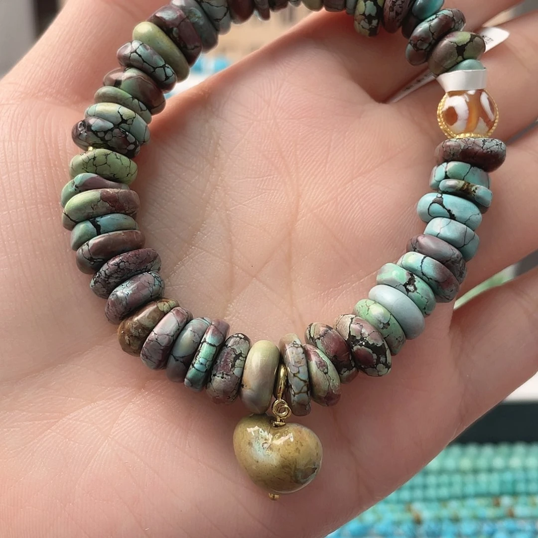 未镶嵌绿松石珠宝奇石