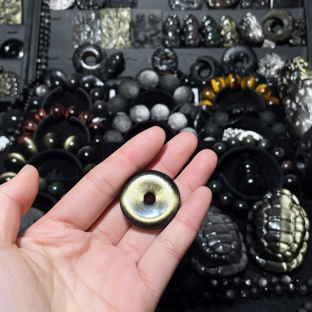 金***王黑曜岩未镶嵌珠宝奇石