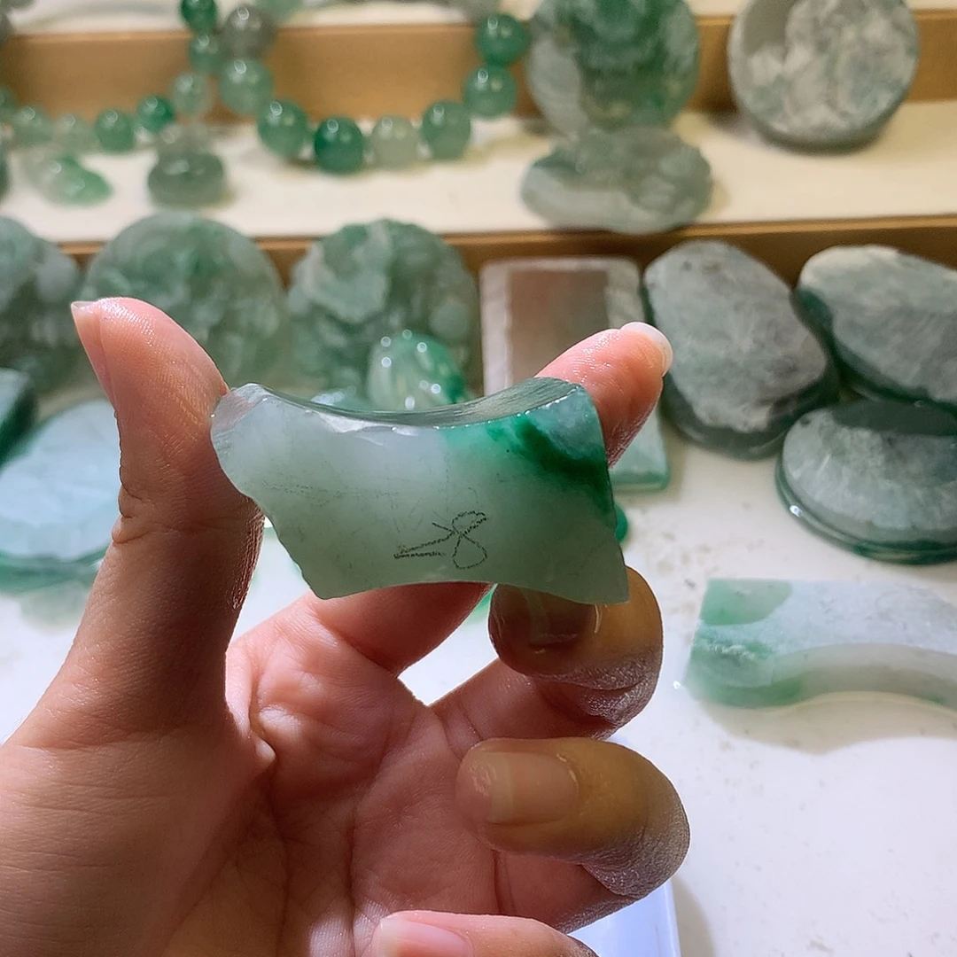 石英质玉未镶嵌珠宝半成品