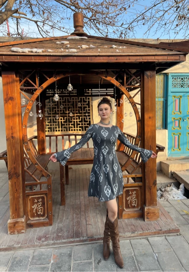 民族风春款优雅风显瘦连衣裙