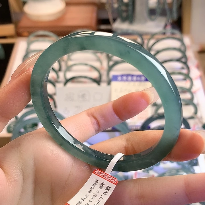 翡翠未镶嵌手镯5859
