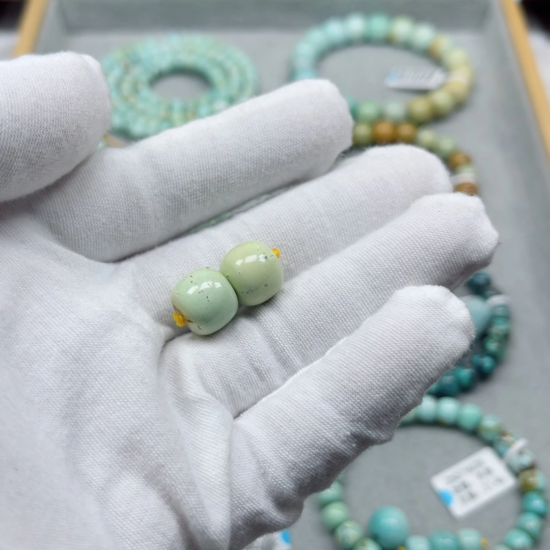 绿松石未镶嵌挂件