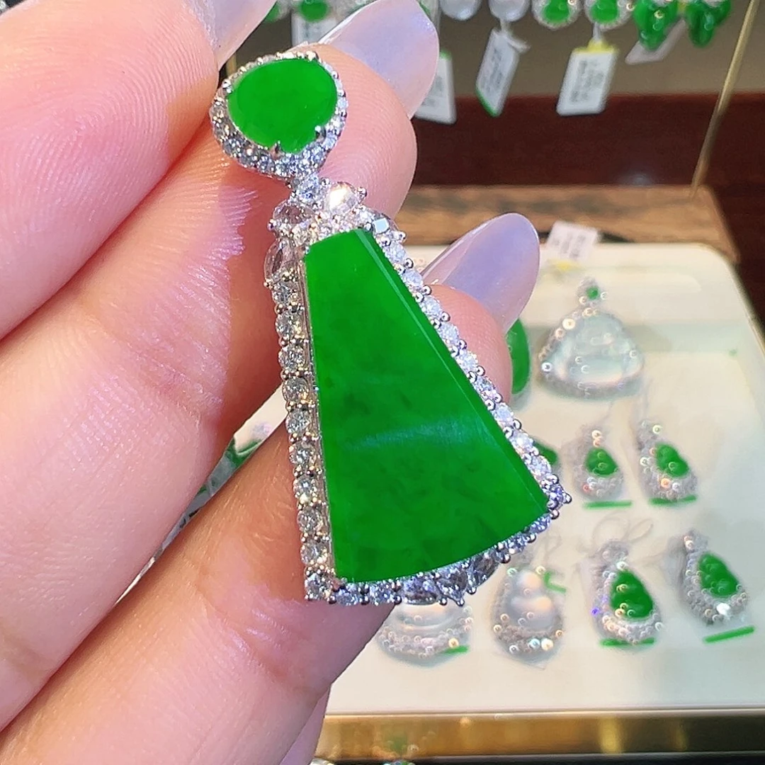 翡翠18K金镶嵌吊坠(不含链)