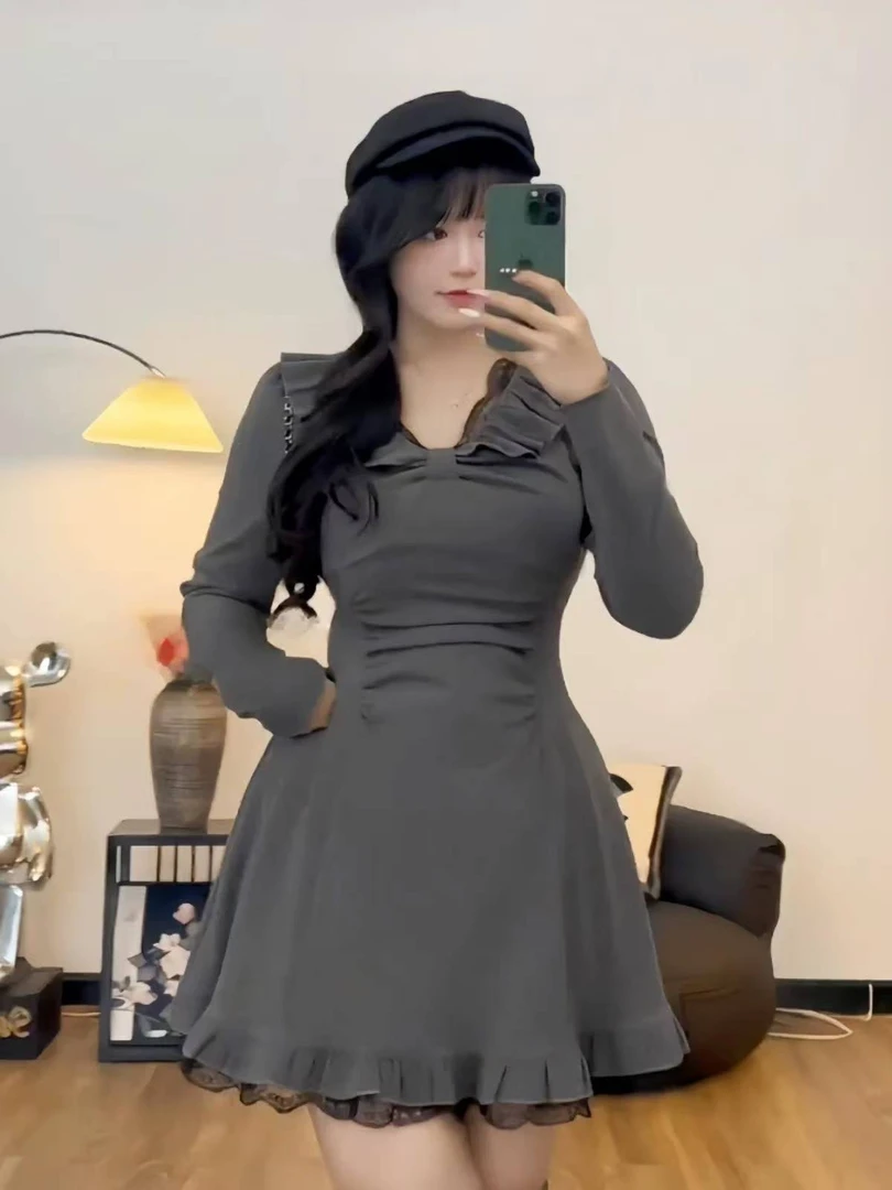 大码赫本风复古蕾丝拼接连衣裙女秋冬胖mm纯欲风辣妹显瘦毛领短裙