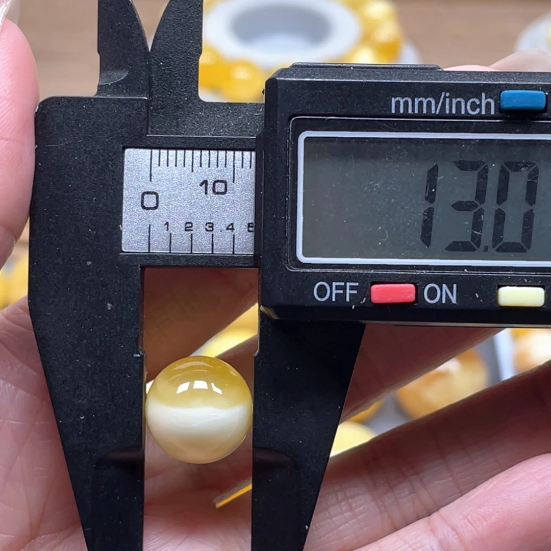 未***家未镶嵌琥珀裸石天然