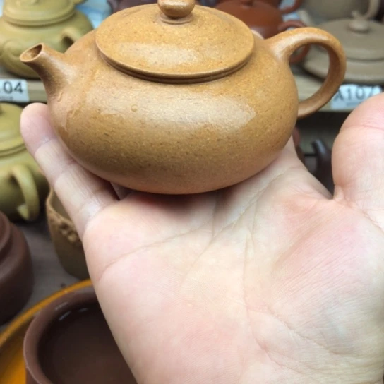 茶壶紫砂黄金段泥寒江140豪升左右