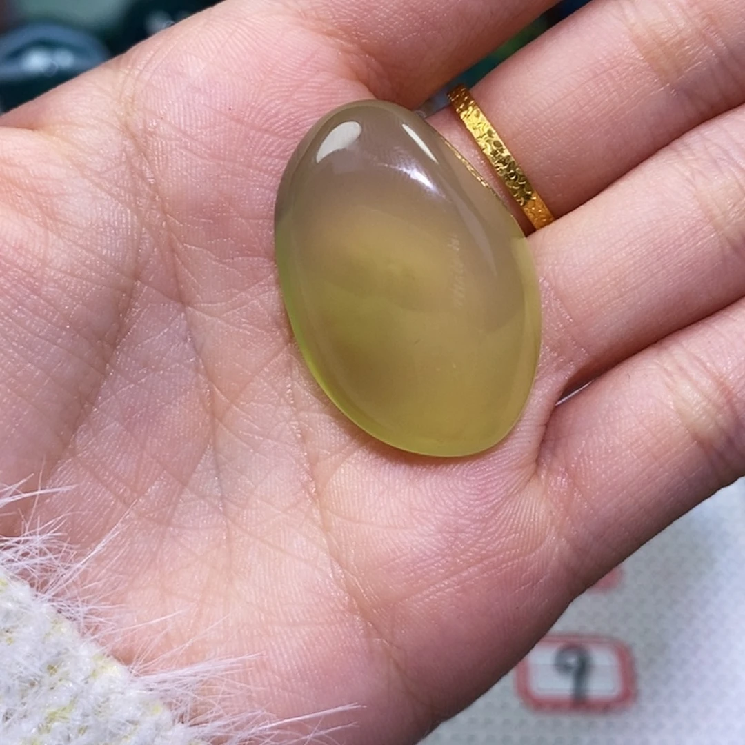 崔***玛瑙/玉髓未镶嵌珠宝奇石