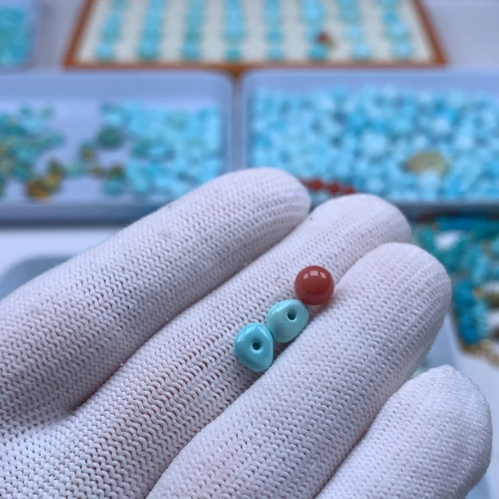 南红玛瑙未镶嵌珠宝奇石