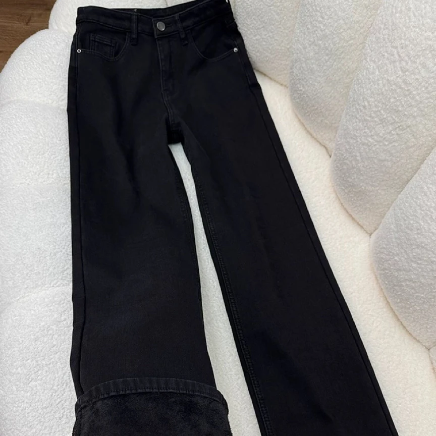 2025高腰显瘦加绒加厚黑色直筒牛仔裤8806