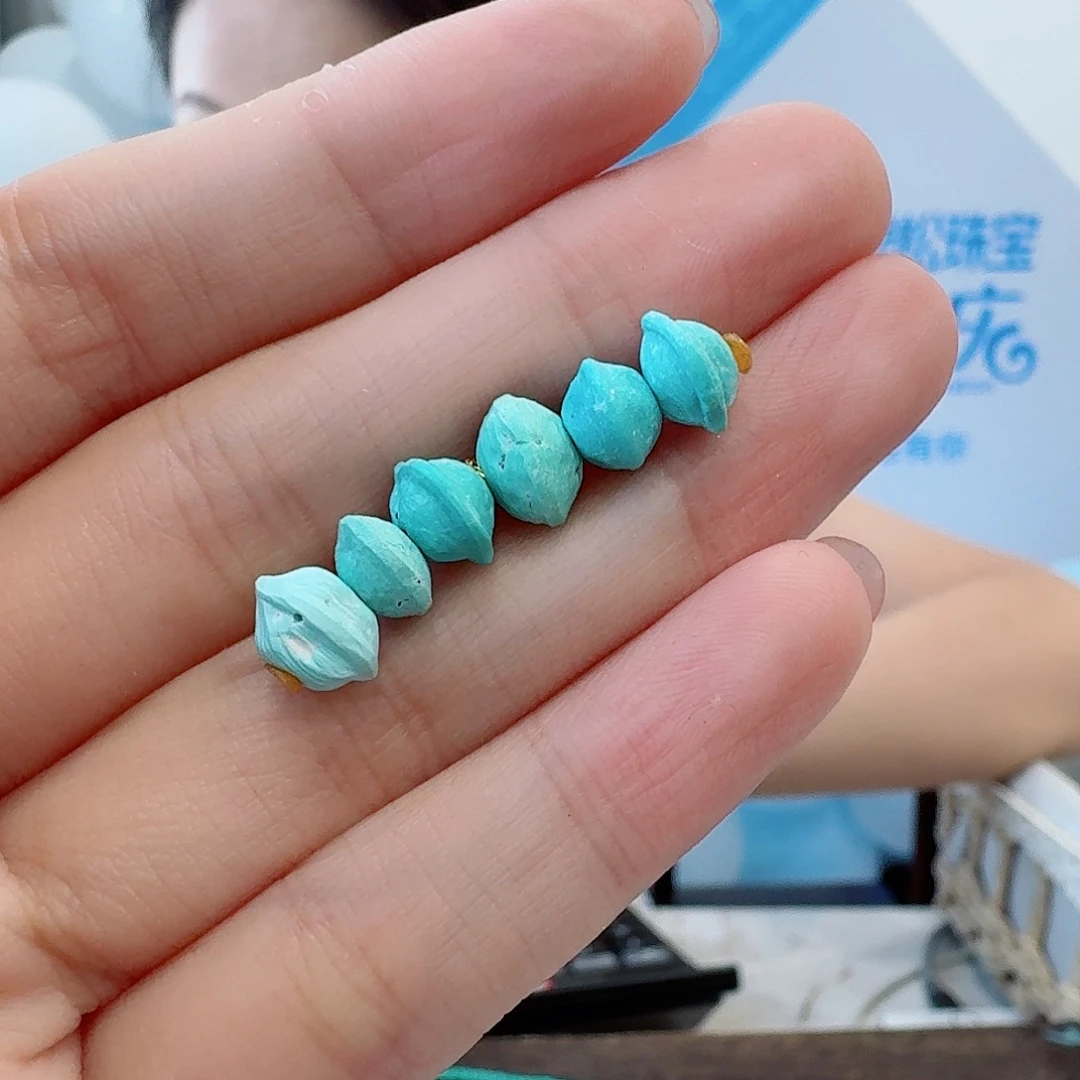 未镶嵌绿松石珠宝奇石