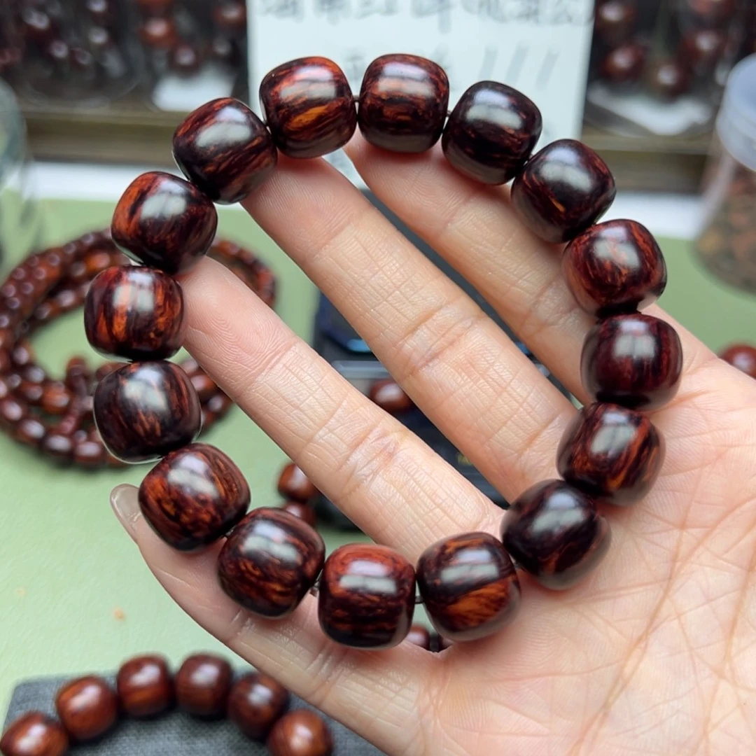 降真香其他用****6海南红降1314鸽血红爆满火焰纹极品