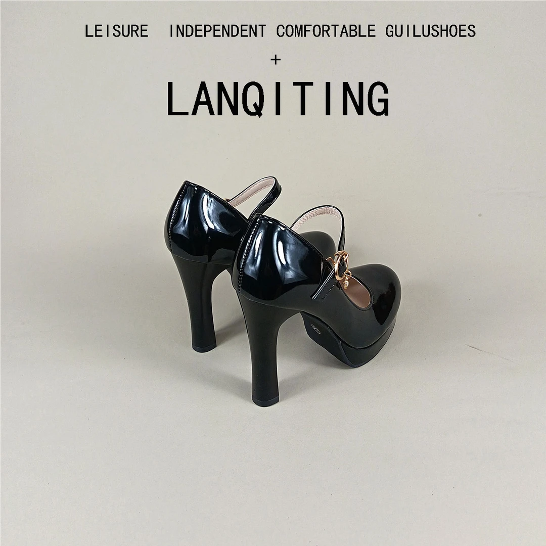 高跟鞋粗跟玛丽珍鞋法式复古学院风小皮鞋百搭防水台漆皮圆头单鞋