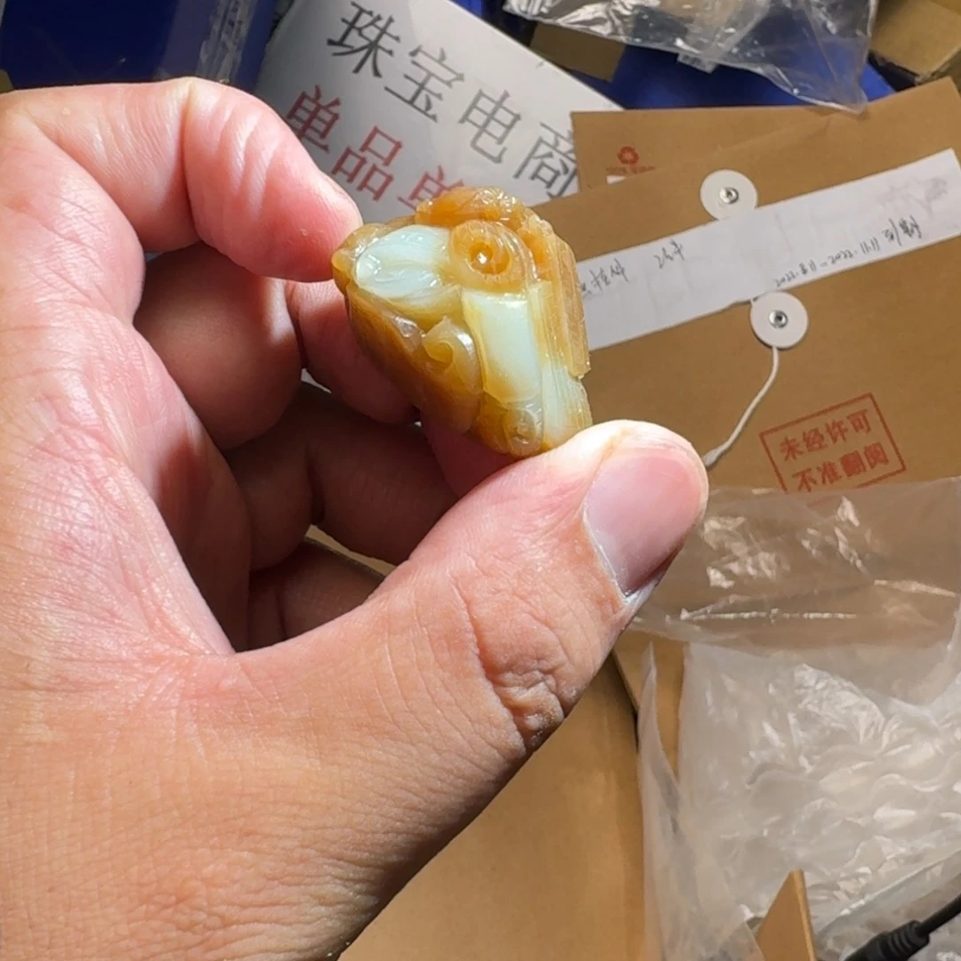 定制和田玉不退换