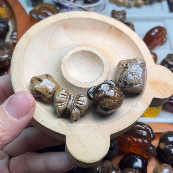 琥珀未镶嵌颈饰根珀