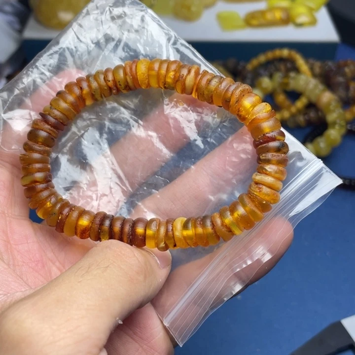 未镶嵌琥珀珠宝奇石