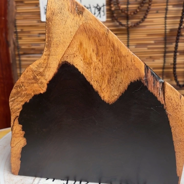 大叶紫檀（黑酸枝木类）