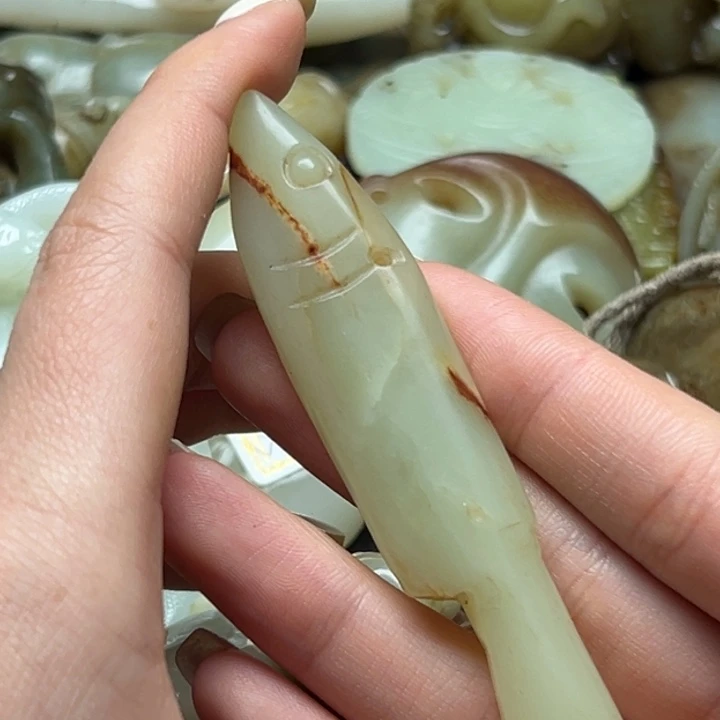 未镶嵌和田玉（糖玉）挂件