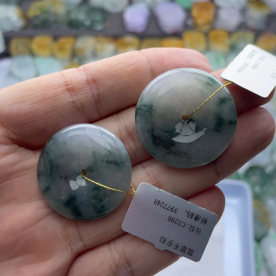 翡翠颈饰未镶嵌可**限翡翠