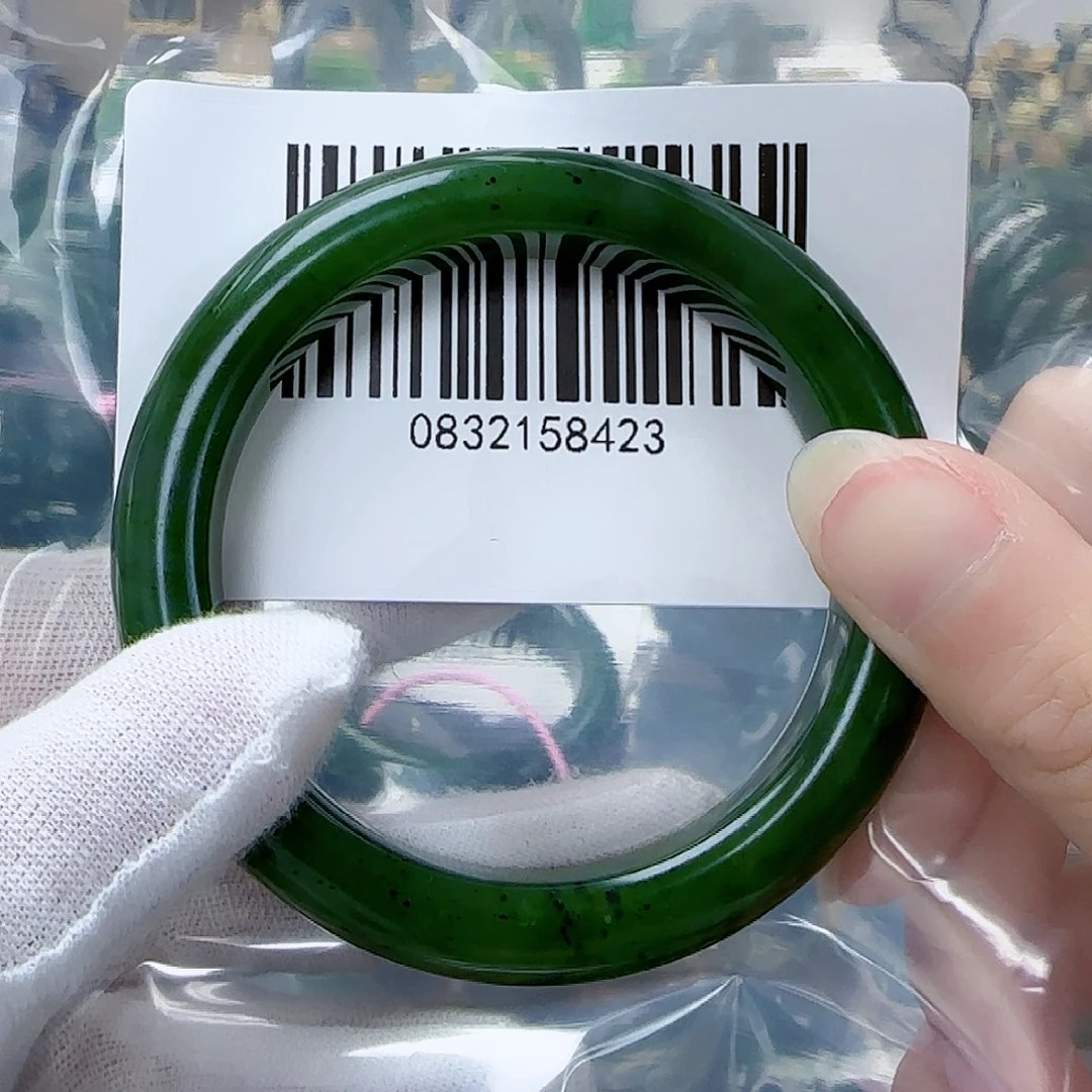 和田玉（碧玉）手镯未镶嵌56包容