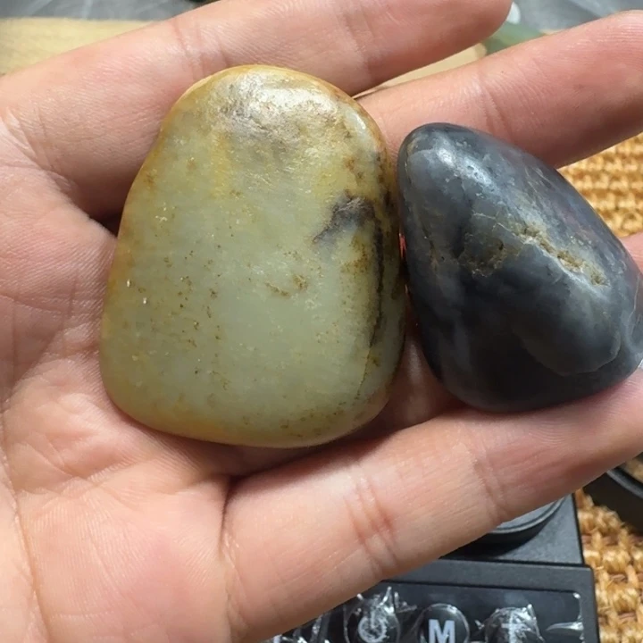 和田玉（糖玉）未镶嵌挂件